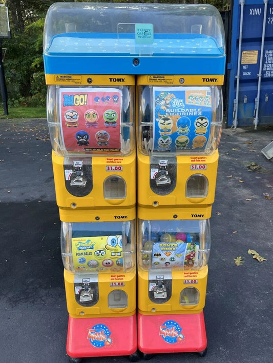 Tomy Gacha Toy Machine